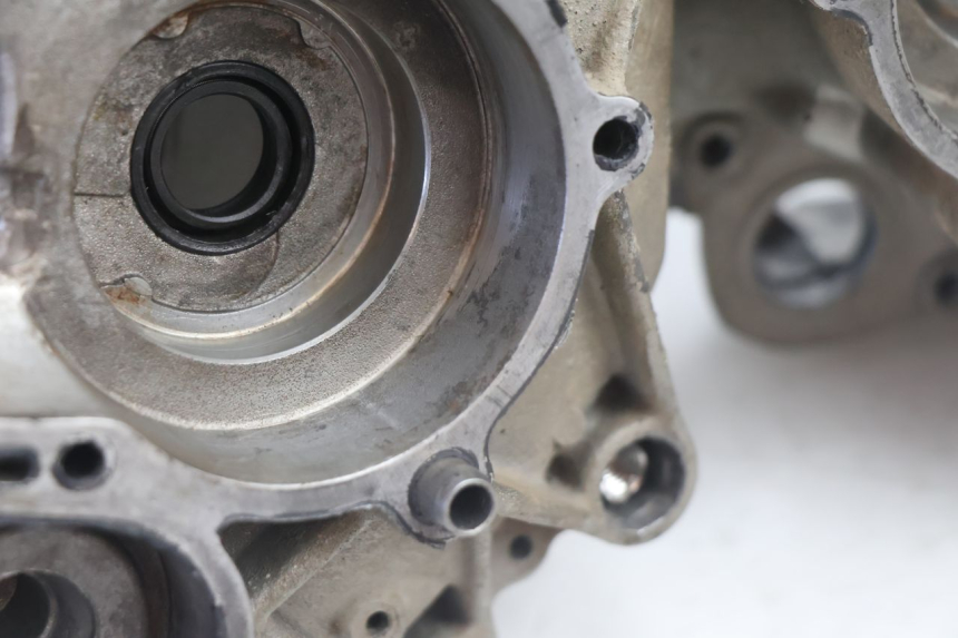 photo de CARTER INFERIOR DO MOTOR PIAGGIO TYPHOON 50 (1993 - 1999) - Ampliação técnica