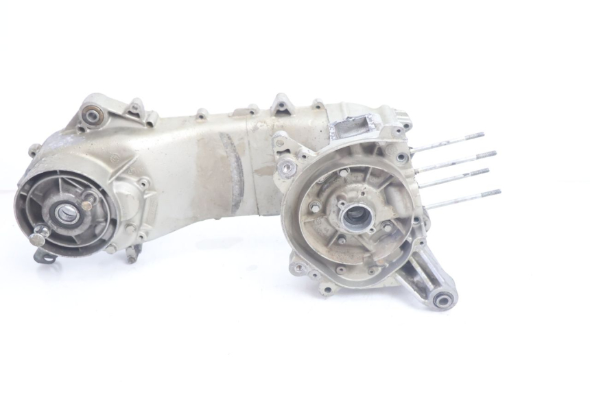 photo de CARTER INFERIOR DO MOTOR PIAGGIO TYPHOON 50 (1993 - 1999) - Estado da superfície