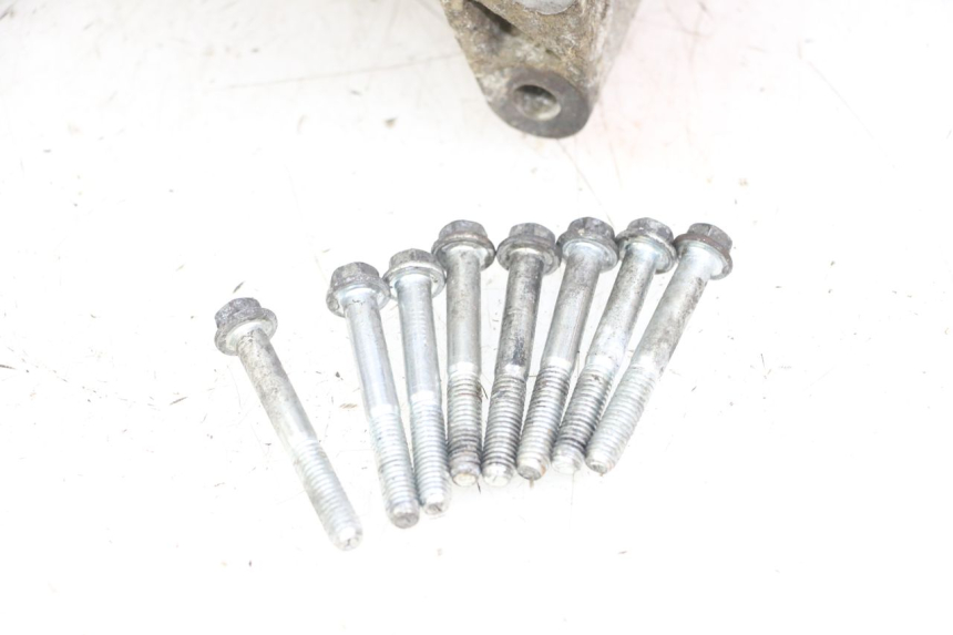 photo de CARTER INFERIOR DO MOTOR PIAGGIO TYPHOON 80 (1994 - 1997) - Vista de perto