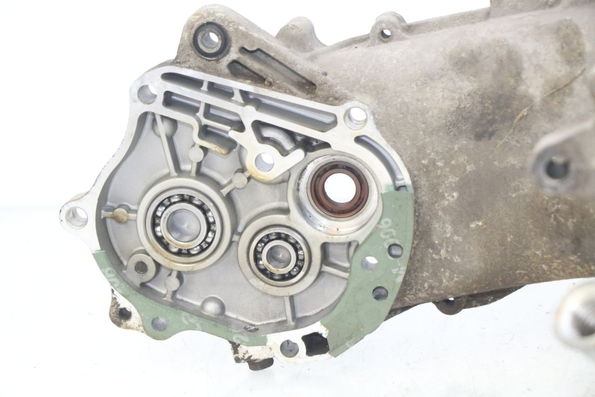 photo de CARTER INFERIOR DO MOTOR PEUGEOT V-CLIC VCLIC 50 (2007 - 2013) - Inspeção visual