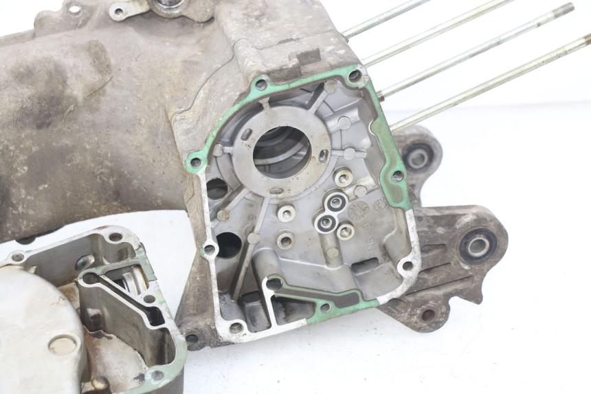 photo de CARTER INFERIOR DO MOTOR PEUGEOT V-CLIC VCLIC 50 (2007 - 2013) - Zoom de qualidade