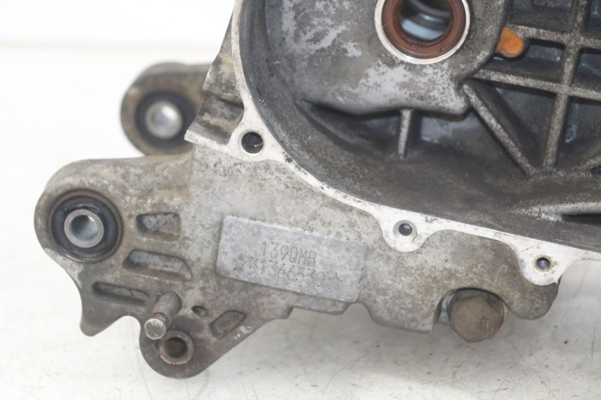 photo de CARTER INFERIOR DO MOTOR PEUGEOT V-CLIC VCLIC 50 (2007 - 2013) - Marcações e referências