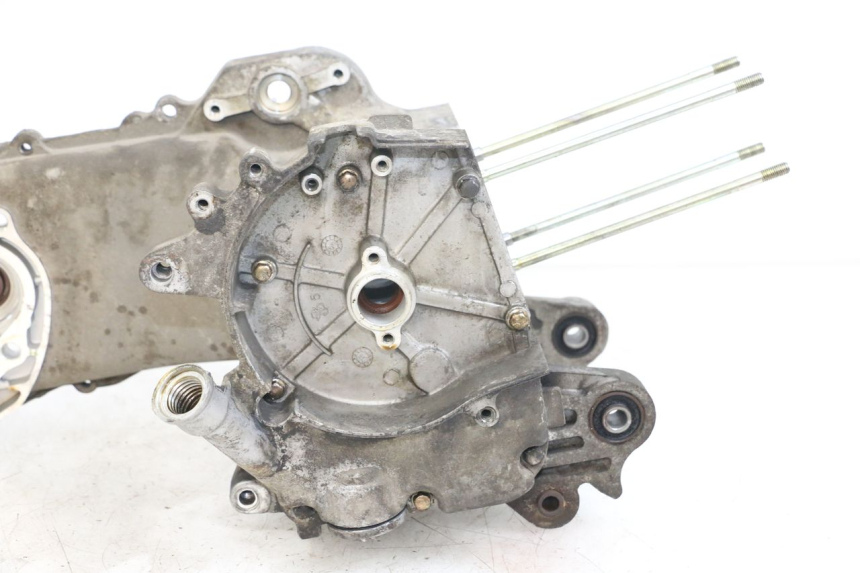 photo de CARTER INFERIOR DO MOTOR PEUGEOT V-CLIC VCLIC 50 (2007 - 2013) - Vista geral