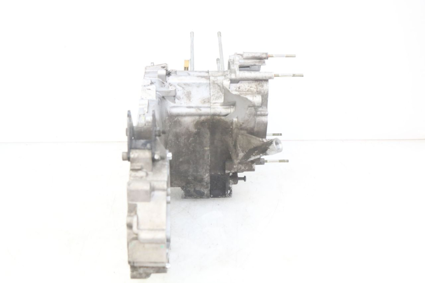 photo de CARTER INFERIOR DO MOTOR PIAGGIO VESPA GTS IGET ABS 125 (2017 - 2023) - Vista do produto