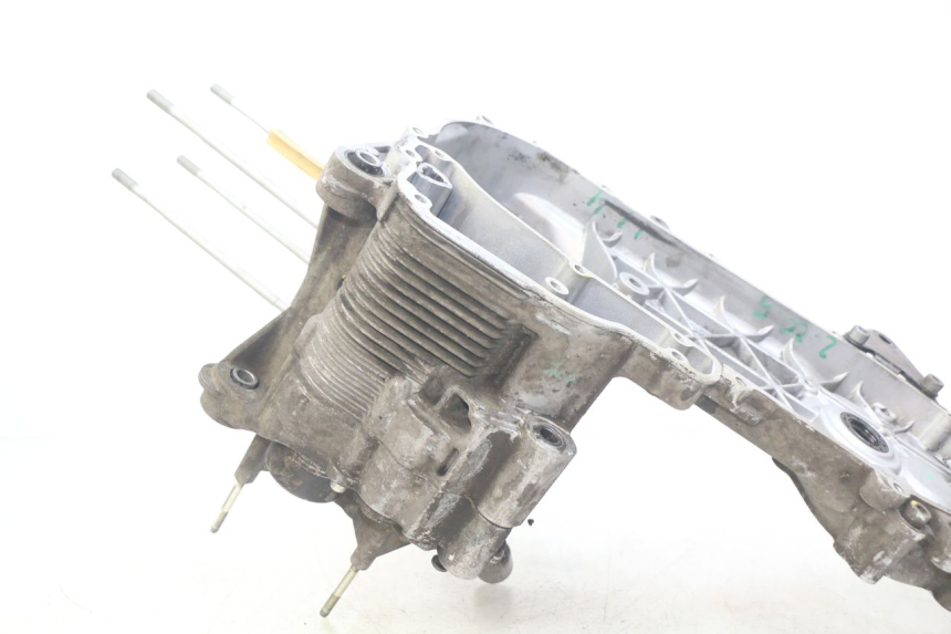 photo de CARTER INFERIOR DO MOTOR PIAGGIO VESPA GTS IGET ABS 125 (2017 - 2023) - Ampliação técnica