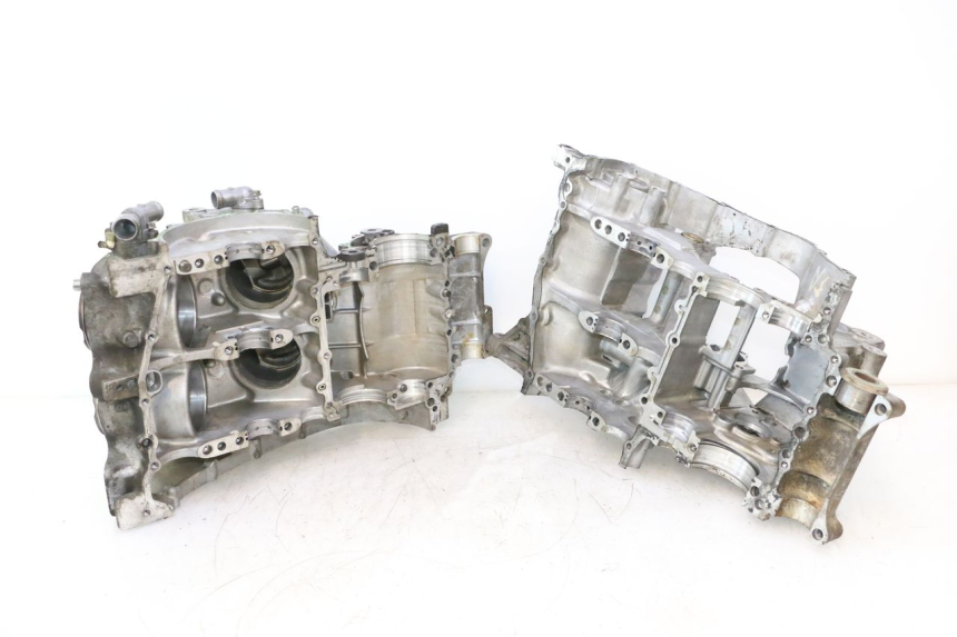 photo de CARCAÇA INFERIOR DO MOTOR HONDA VFR FI RC46 800 (1998 - 2001) - Detalhe da peça
