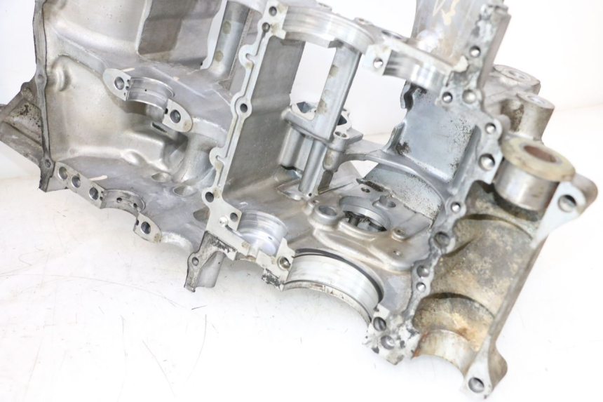 photo de CARCAÇA INFERIOR DO MOTOR HONDA VFR FI RC46 800 (1998 - 2001) - Vista do produto