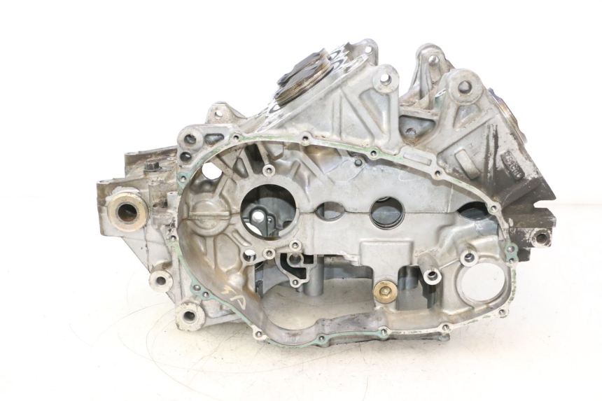 photo de CARCAÇA INFERIOR DO MOTOR HONDA VFR FI RC46 800 (1998 - 2001) - Marcações e referências