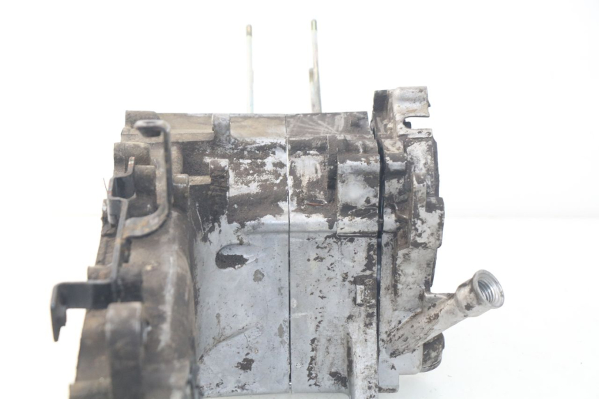 photo de CARCAÇA INFERIOR DO MOTOR PEUGEOT VIVACITY NEW 4T 50 (2008 - 2017) - Vista geral