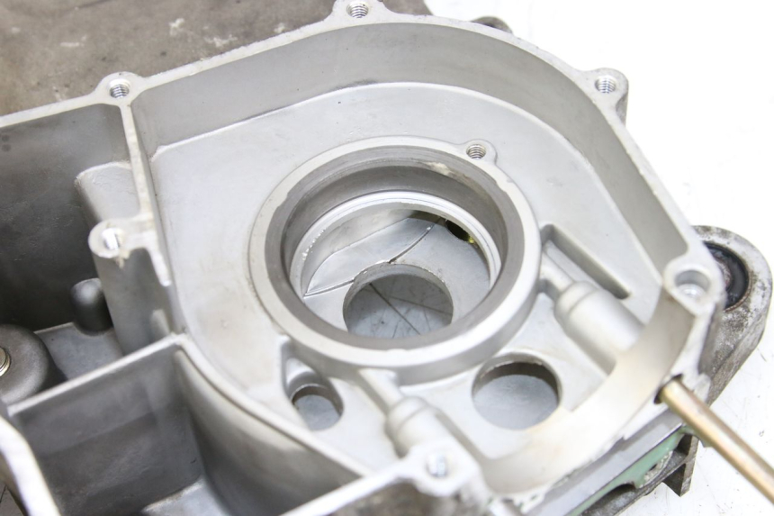 photo de CARTER INFERIOR DO MOTOR PEUGEOT VIVACITY 125 (2010 - 2017) - Vista do produto