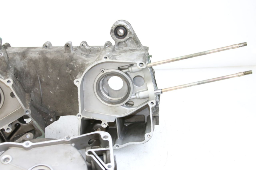 photo de CARTER INFERIOR DO MOTOR PEUGEOT VIVACITY 125 (2010 - 2017) - Ampliação dos componentes