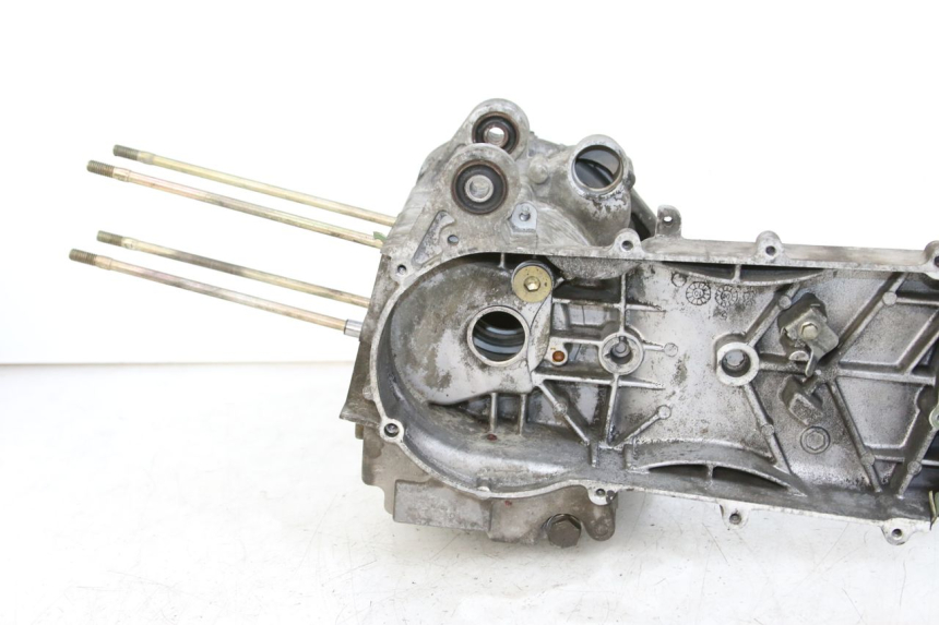 photo de CARTER INFERIOR DO MOTOR PEUGEOT VIVACITY 125 (2010 - 2017) - Ampliação técnica
