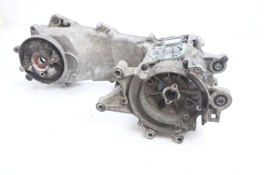 photo de CARTER INFERIOR DO MOTOR PEUGEOT VIVACITY 50 (2004 - 2009) - Estado da superfície
