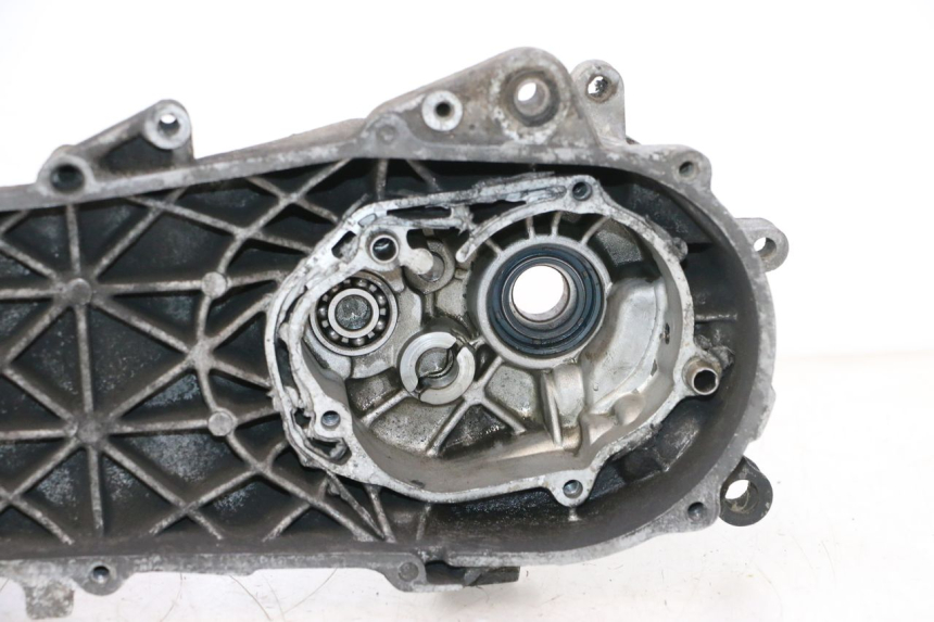 photo de CARTER INFERIOR DO MOTOR PEUGEOT VIVACITY 50 (1998 - 2003) - Vista geral