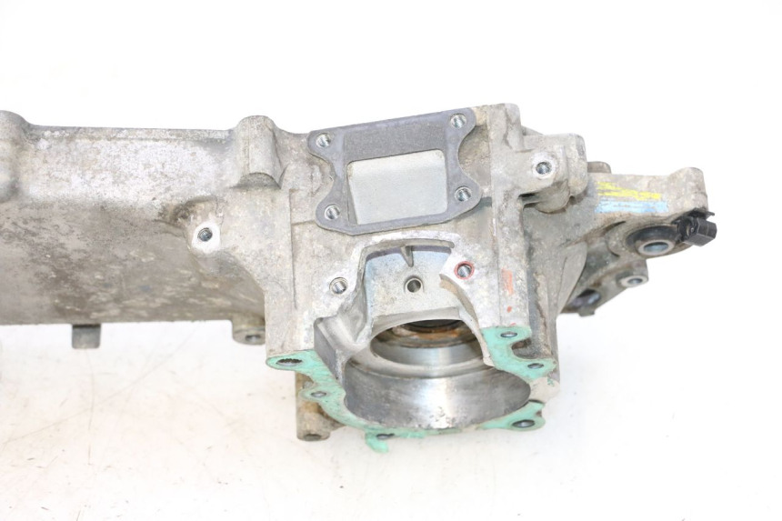 photo de CARTER INFERIOR DO MOTOR PEUGEOT VIVACITY 50 (2004 - 2009) - Estrutura - ampliação