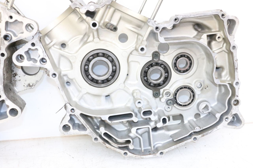 photo de CARTER INFERIOR DO MOTOR SUZUKI VL INTRUDER 125 (2004 - 2007) - Detalhes característicos