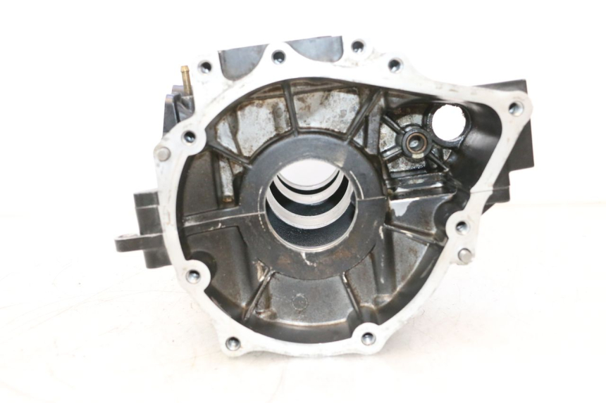photo de CARCAÇA INFERIOR DO MOTOR YAMAHA WAVE RUNNER GP R 1200 (2000 - 2003) - Imagem adicional