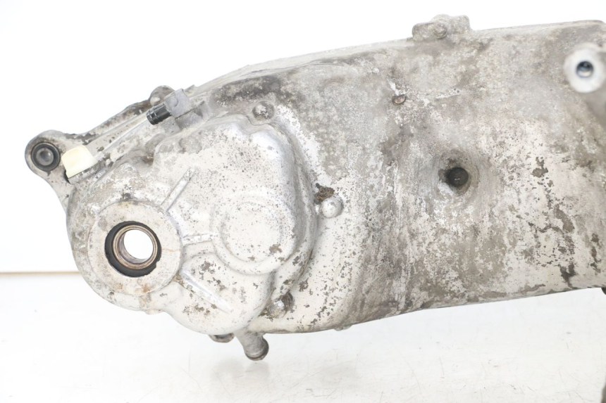 photo de CARTER INFERIOR DO MOTOR YAMAHA X-MAX XMAX 125 (2010 - 2013) - Pontos de fixação