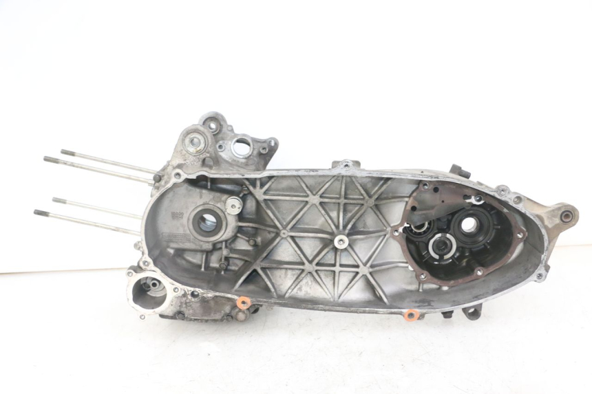 photo de CARTER INFERIOR DO MOTOR YAMAHA XMAX X-MAX 125 (2006 - 2009) - Vista principal