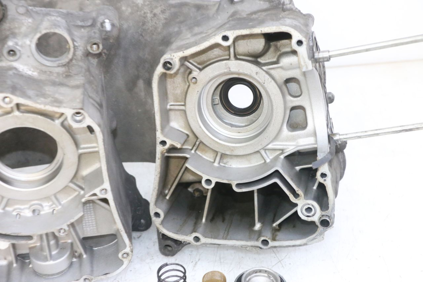 photo de CARTER INFERIOR DO MOTOR YAMAHA XMAX X-MAX 125 (2006 - 2009) - Detalhe da peça
