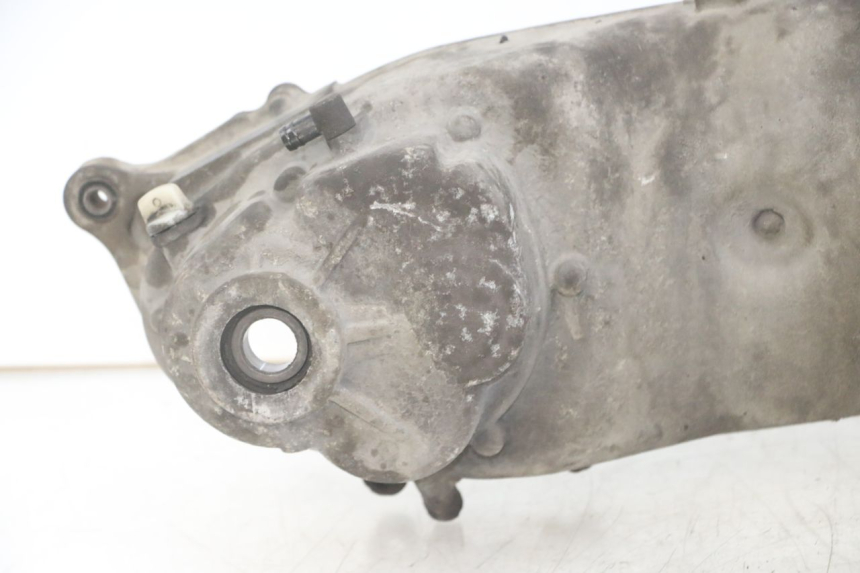 photo de CARTER INFERIOR DO MOTOR YAMAHA XMAX X-MAX 125 (2006 - 2009) - Marcações e referências