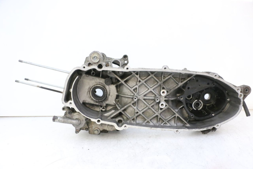 photo de CARTER INFERIOR DO MOTOR YAMAHA X-MAX XMAX 250 (2006 - 2009) - Vista de perto