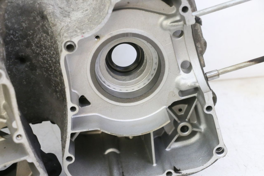 photo de CARTER INFERIOR DO MOTOR YAMAHA X-MAX XMAX 250 (2006 - 2009) - Vista principal
