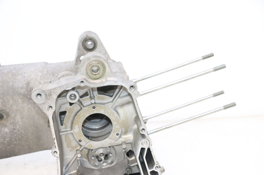 photo de CARTER INFERIOR DO MOTOR YAMAHA XMAX X-MAX 125 (2006 - 2009) - Estrutura - ampliação