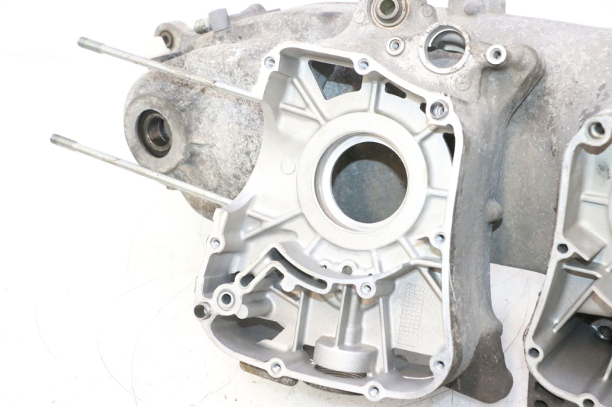 photo de CARTER INFERIOR DO MOTOR YAMAHA XMAX X-MAX 125 (2006 - 2009) - Vista principal