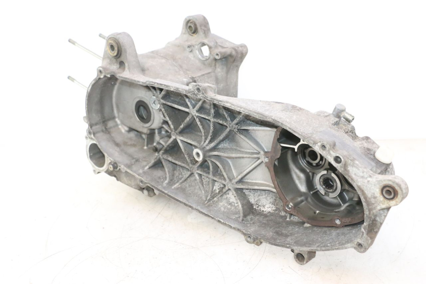 photo de CARTER INFERIOR DO MOTOR YAMAHA XMAX X-MAX 125 (2006 - 2009) - Marcações e referências