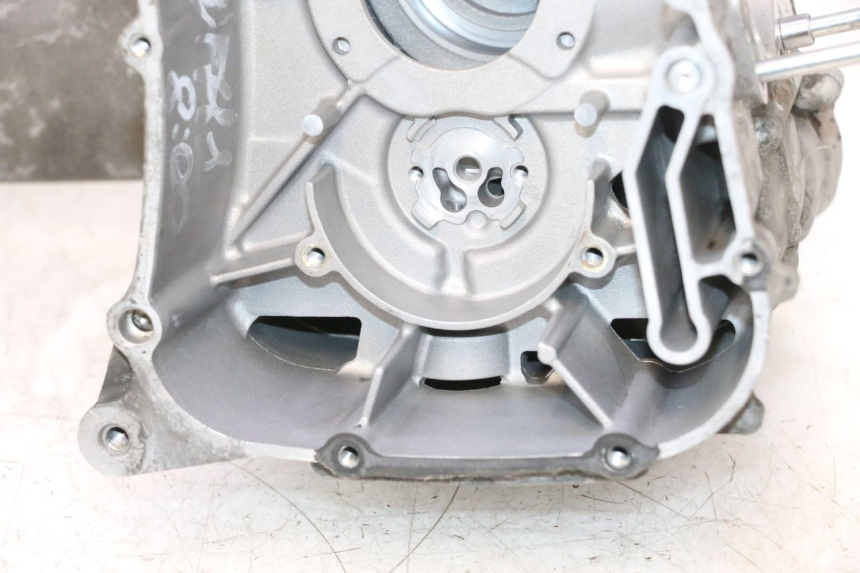 photo de CARTER INFERIOR DO MOTOR YAMAHA XMAX X-MAX 125 (2006 - 2009) - Vista principal
