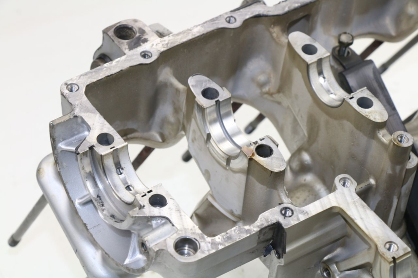 photo de CARCAÇA INFERIOR DO MOTOR YAMAHA XJS DIVERSION 600 (1997 - 1999) - Inspeção visual