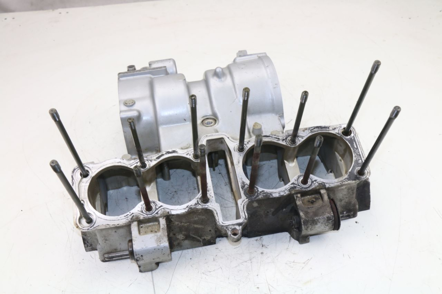 photo de CARCAÇA INFERIOR DO MOTOR YAMAHA XJS DIVERSION 600 (1997 - 1999) - Zoom de qualidade