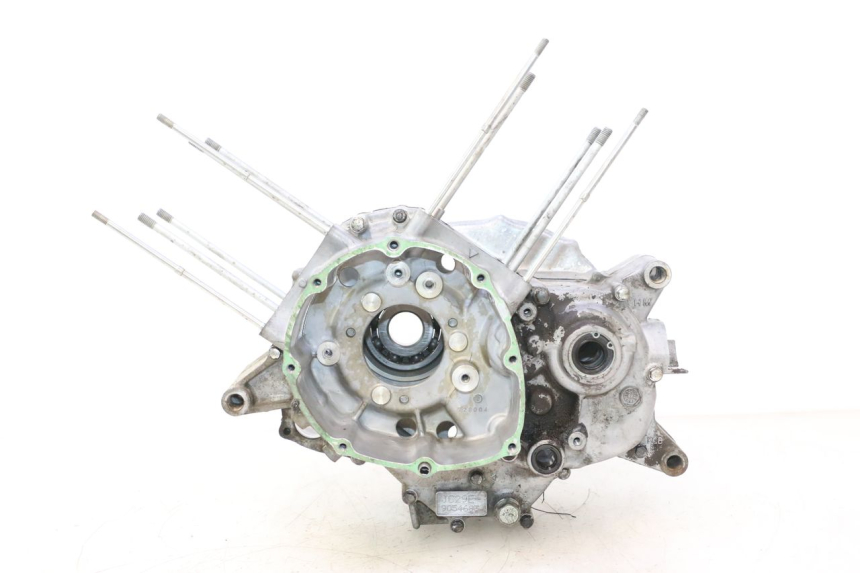 photo de CARCAÇA INFERIOR DO MOTOR HONDA XLV VARADERO 125 (2007 - 2012) - Vista de perto