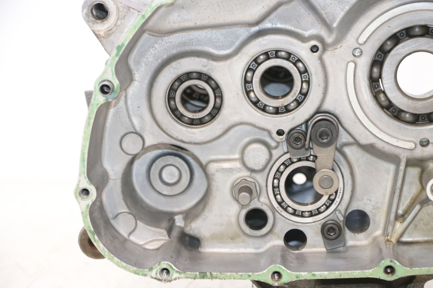 photo de CARCAÇA INFERIOR DO MOTOR HONDA XLV VARADERO 125 (2007 - 2012) - Estado da superfície