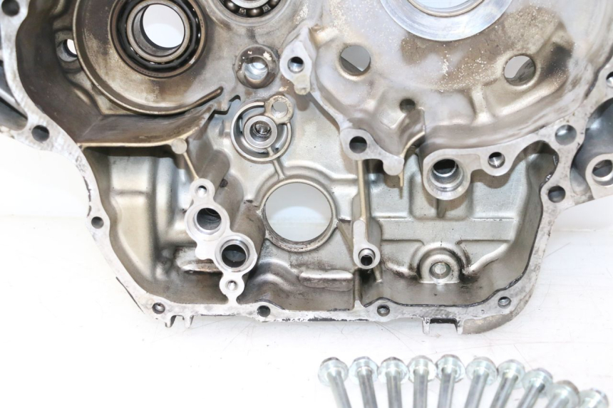 photo de CARCAÇA INFERIOR DO MOTOR HONDA XRV AFRICA TWIN 750 (1990 - 1992) - Zoom do estado de desgaste