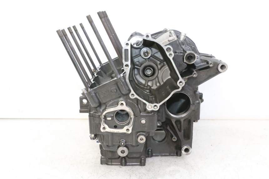 photo de CARTER INFERIOR DO MOTOR YAMAHA FZ1 FAZER 1000 (2007 - 2009) - Vista de perto