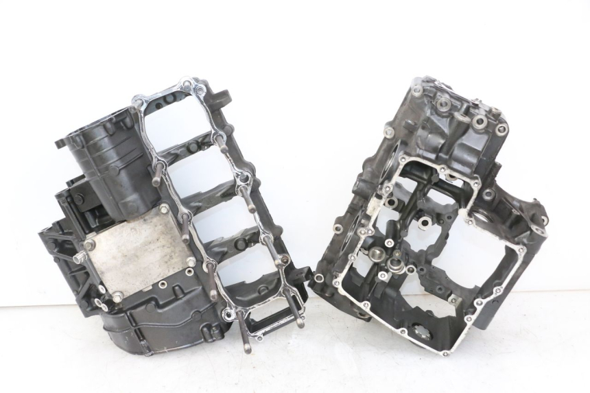 photo de CARTER INFERIOR DO MOTOR YAMAHA FZ1 FAZER 1000 (2007 - 2009) - Vista de perfil