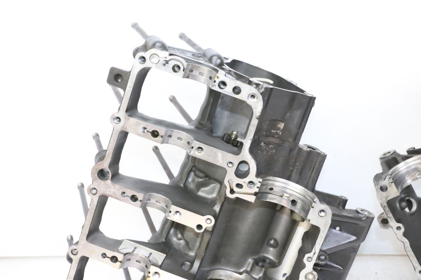 photo de CARTER INFERIOR DO MOTOR YAMAHA FZ1 FAZER 1000 (2007 - 2009) - Outro ângulo de visão
