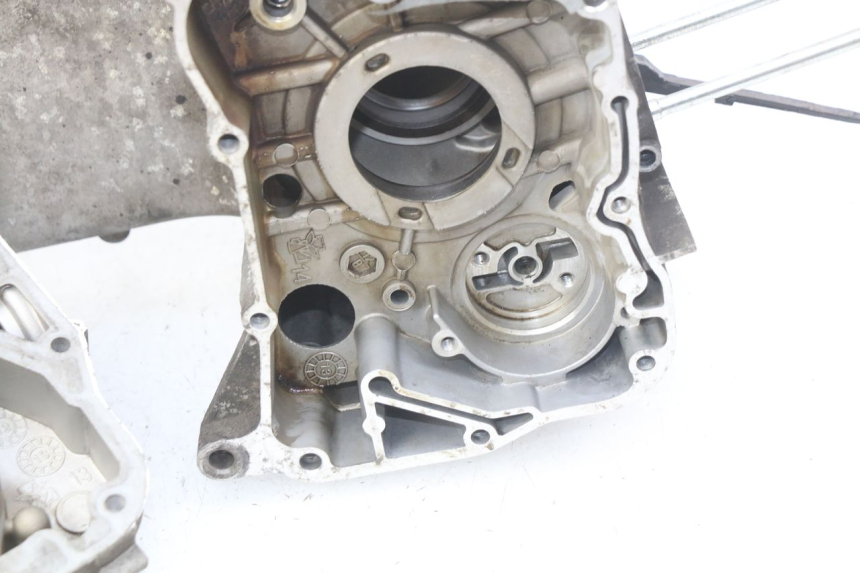 photo de CARTER INFERIOR DO MOTOR YAMASAKI YM T 125 (2015 - 2020) - Detalhes característicos
