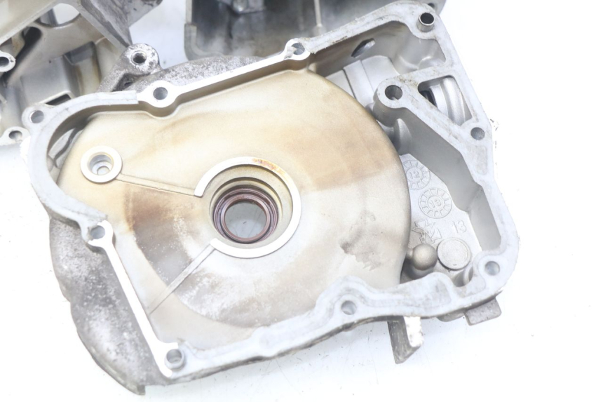 photo de CARTER INFERIOR DO MOTOR YAMASAKI YM T 125 (2015 - 2020) - Inspeção visual