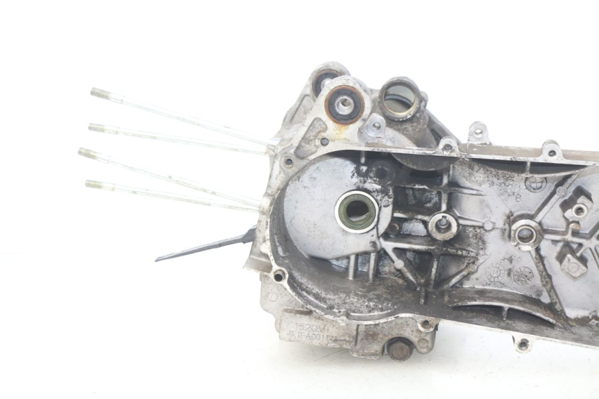 photo de CARTER INFERIOR DO MOTOR YAMASAKI YM T 125 (2015 - 2020) - Ampliação técnica
