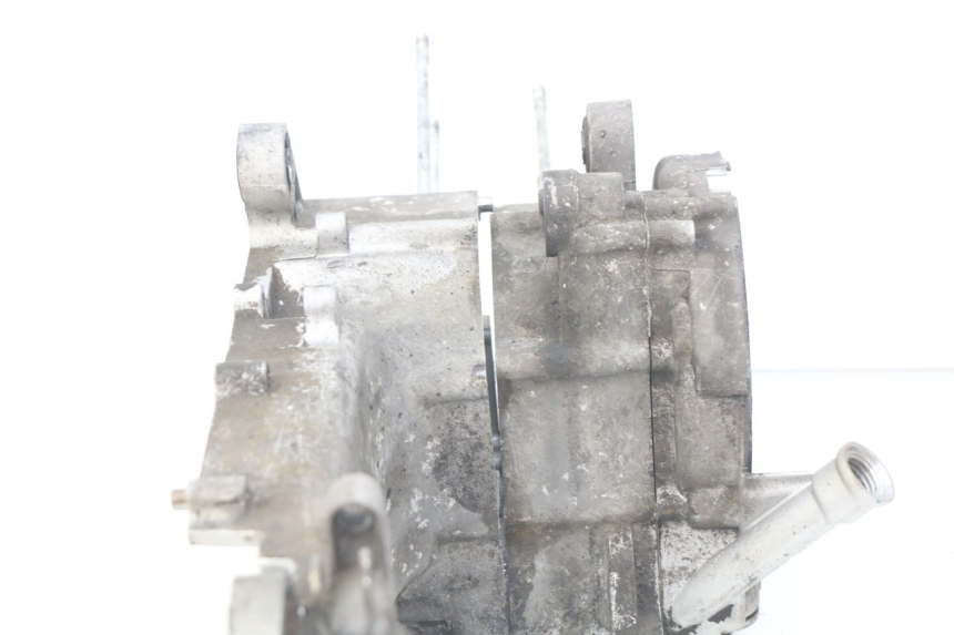 photo de CARTER INFERIOR DO MOTOR YAMASAKI YM T 125 (2015 - 2020) - Pontos de fixação