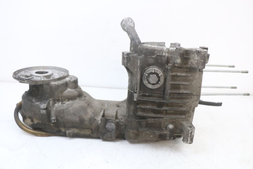 photo de CARTER INFERIOR DO MOTOR YAMAHA YP MAJESTY 125 (2002 - 2006) - Vista de perto