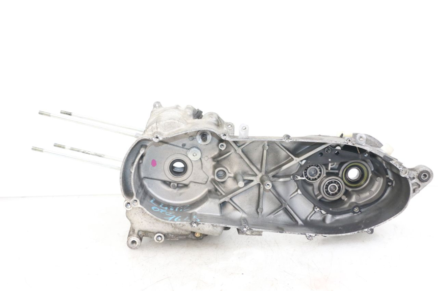 photo de CARTER INFERIOR DO MOTOR YAMAHA YP MAJESTY 125 (2002 - 2006) - Vista principal