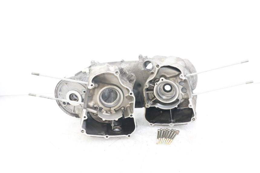 photo de CARTER INFERIOR DO MOTOR YAMAHA YP MAJESTY 125 (2002 - 2006) - Detalhes característicos