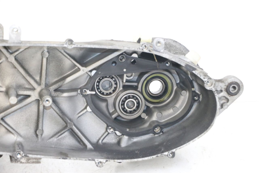 photo de CARTER INFERIOR DO MOTOR YAMAHA YP MAJESTY 125 (2002 - 2006) - Ampliação técnica