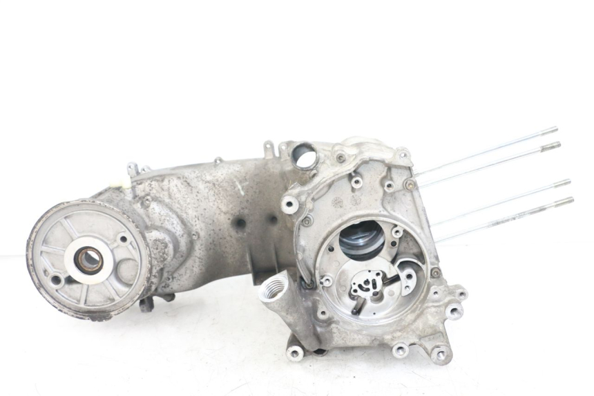 photo de CARTER INFERIOR DO MOTOR YAMAHA YP MAJESTY 125 (2002 - 2006) - Estado da superfície