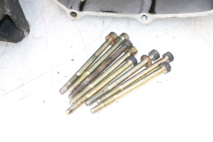 photo de CARCAÇA INFERIOR DO MOTOR YAMAHA YP MAJESTY 125 (1998 - 2001) - Imagem adicional