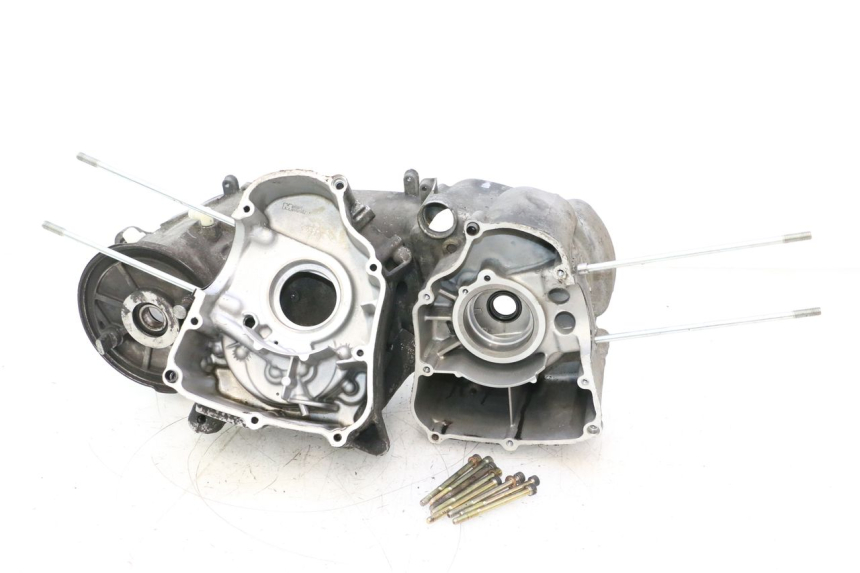 photo de CARCAÇA INFERIOR DO MOTOR YAMAHA YP MAJESTY 125 (1998 - 2001) - Estado da superfície